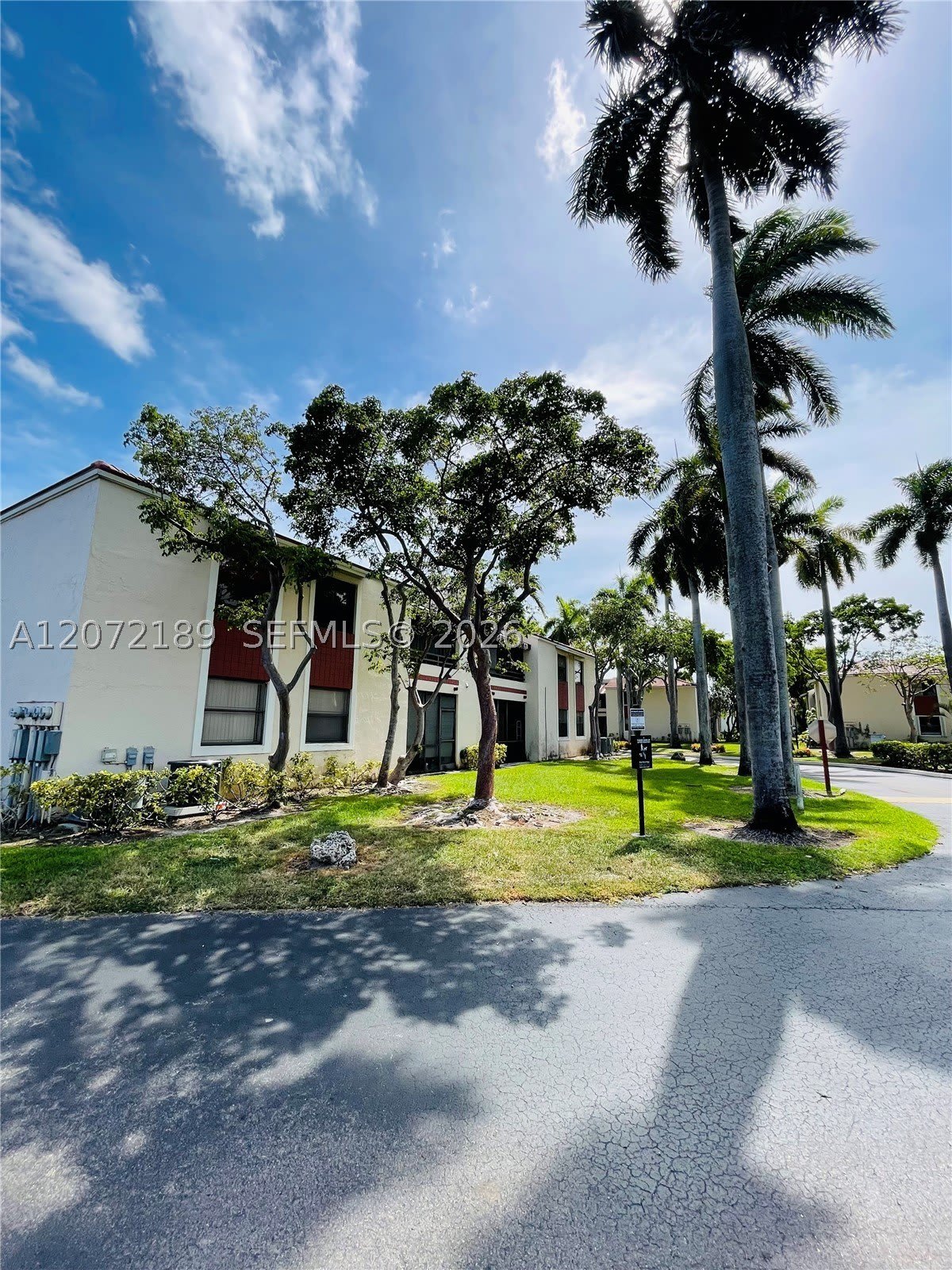 20005 NE 3rd Ct – photo 4