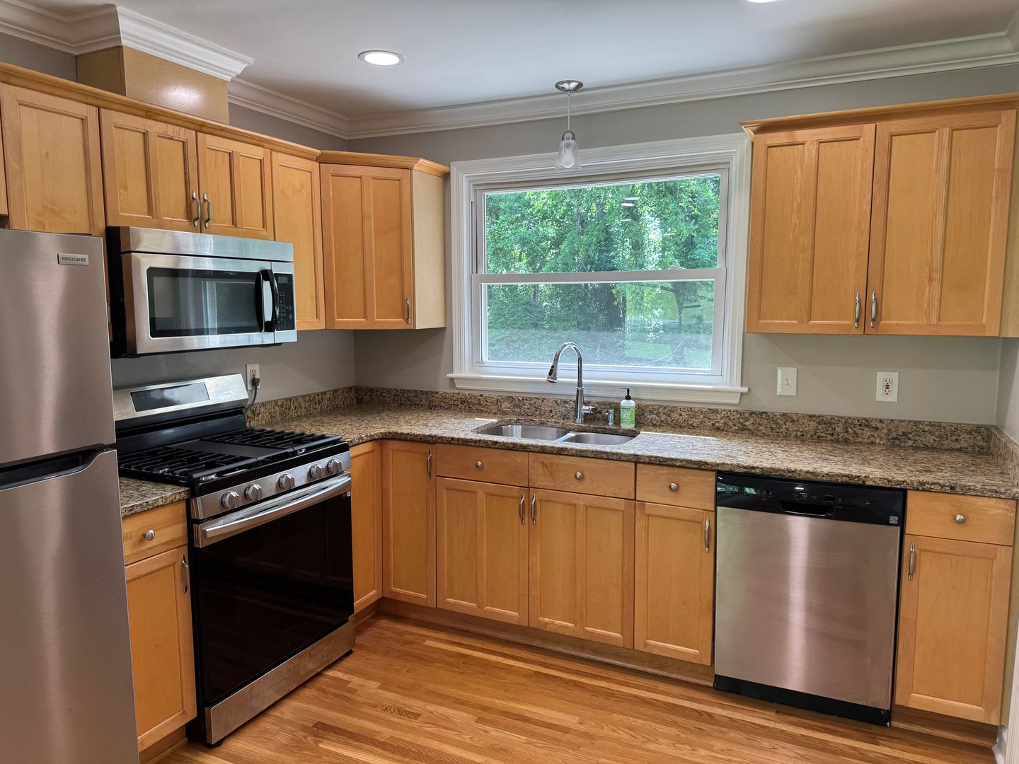 Fabulous Home in Crieve Hall 4BR, 3BA Home – photo 5
