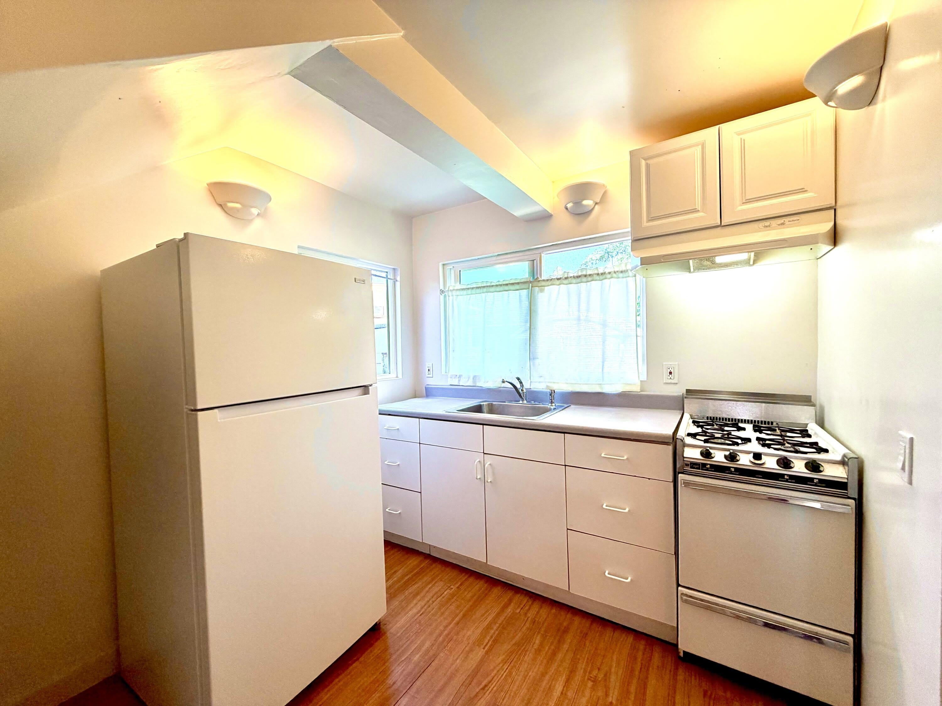 1816 Gillespie Street – photo 3