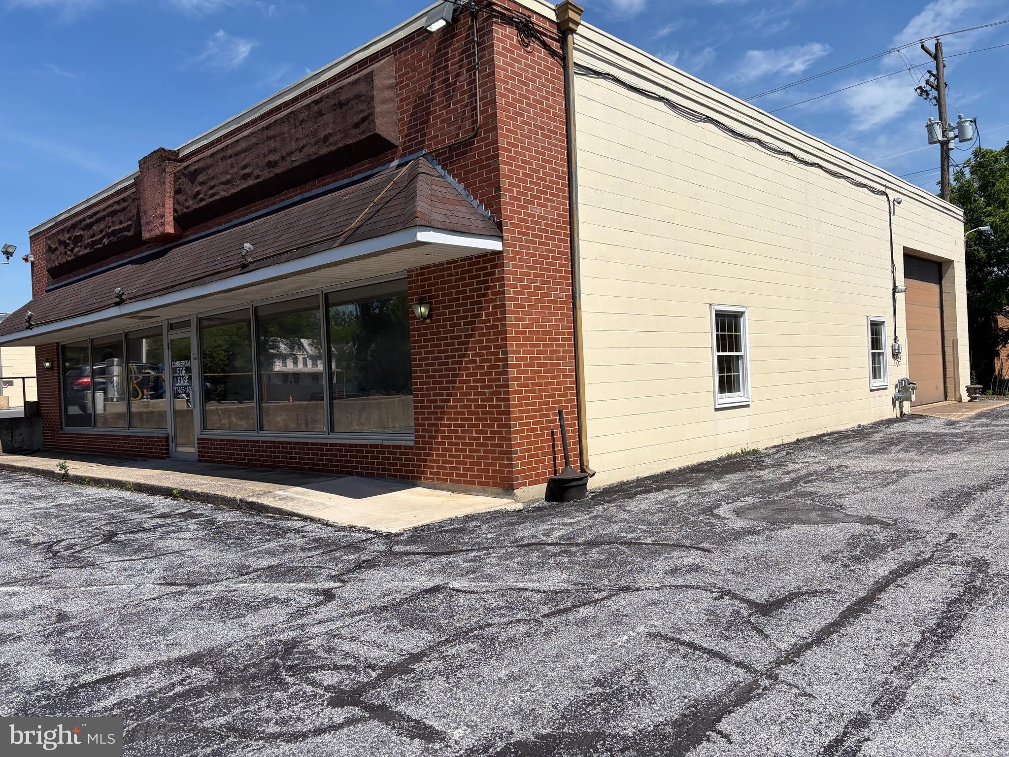 1901 STATE Street – photo 2