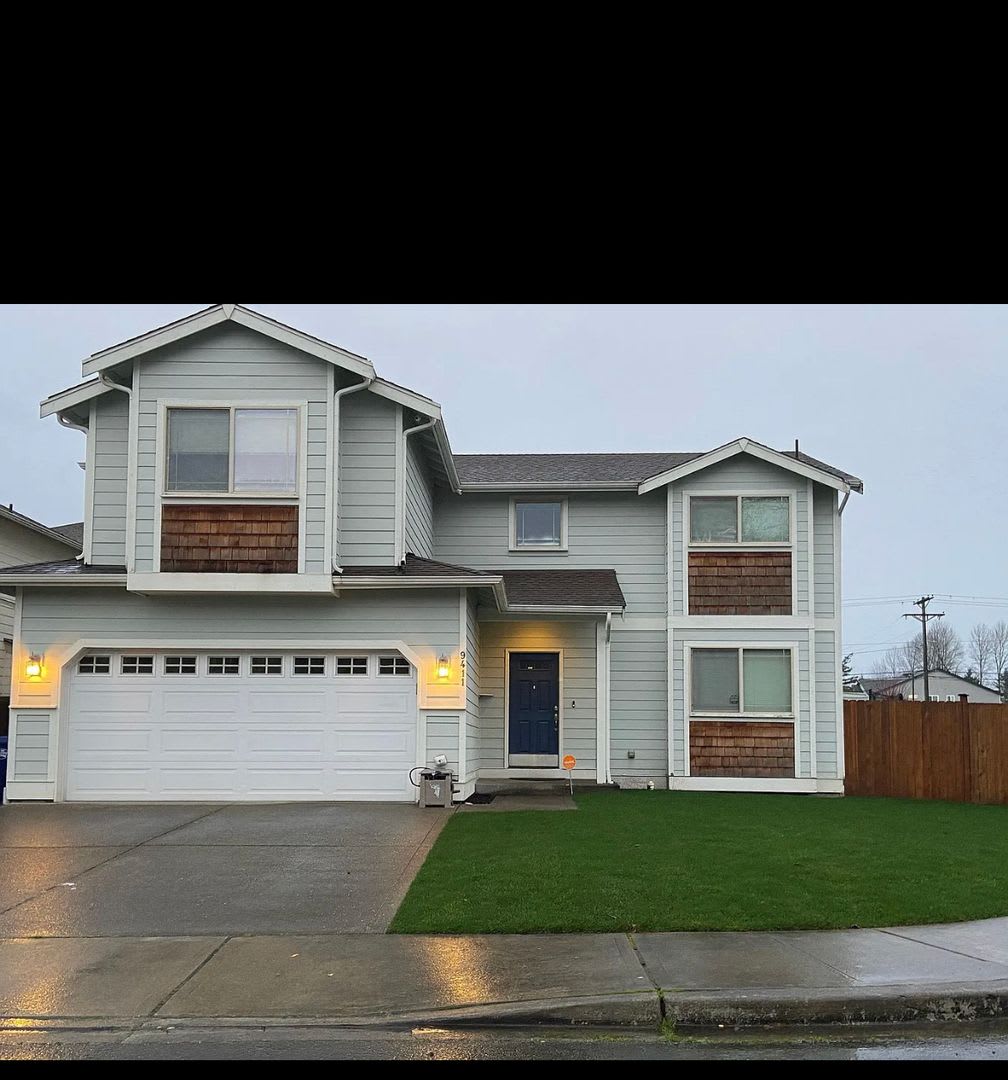 Beautiful Tacoma 4-Bedroom! Apply Today! – photo 1