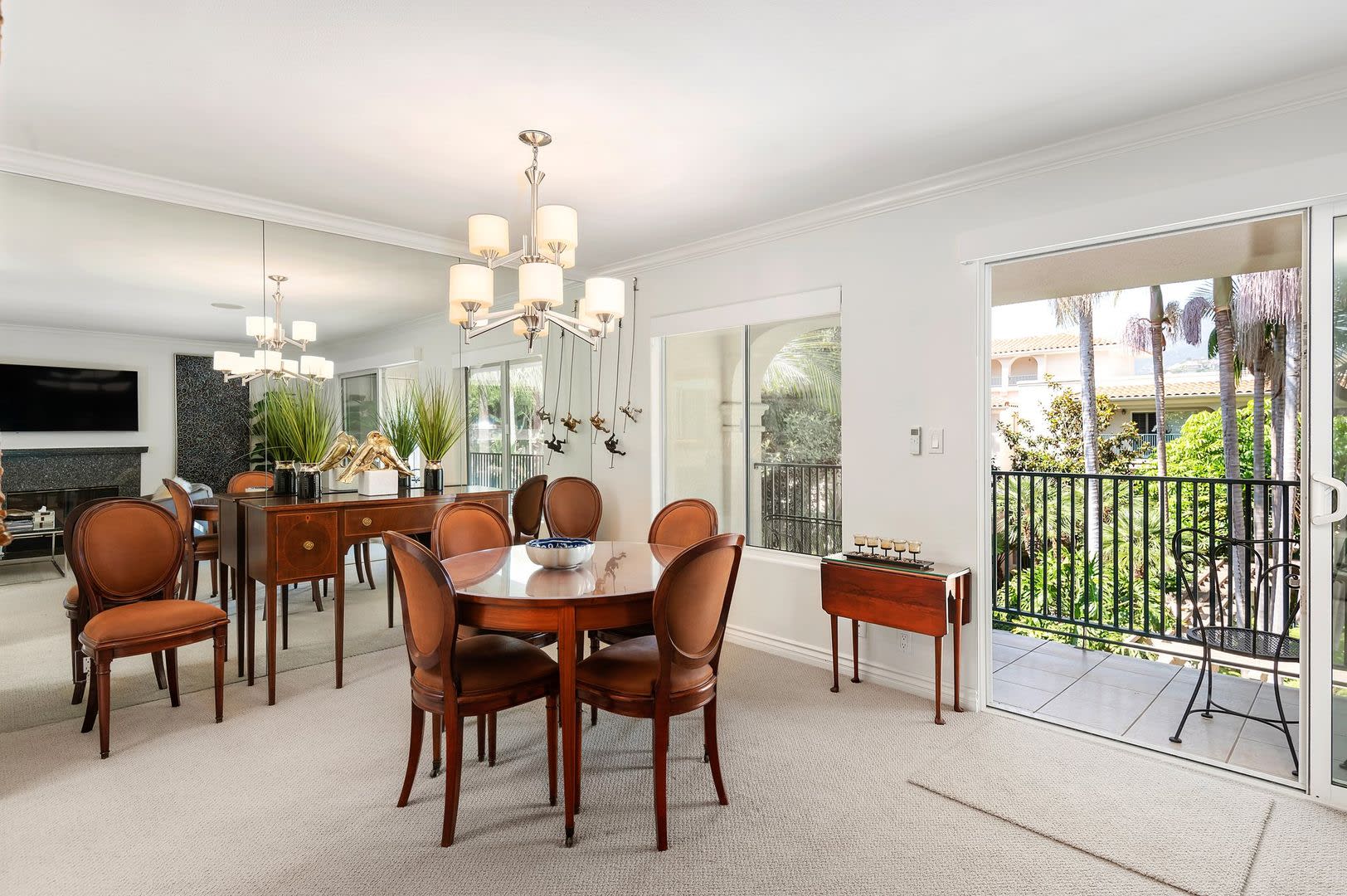 RARELY offered! Top floor three bedroom 2.5 bath El Escorial condo, fully furnished at East Beach. – photo 5
