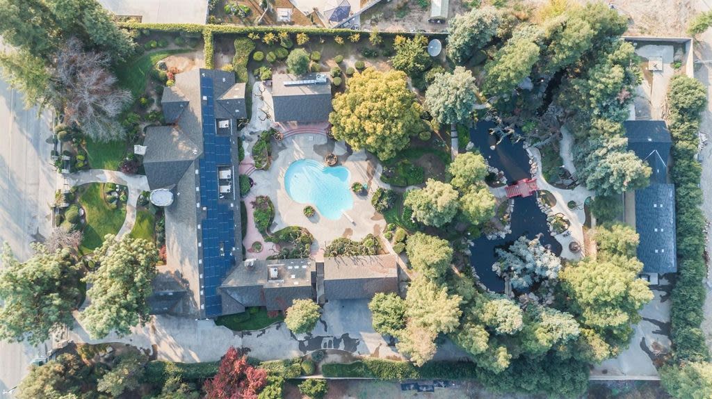 561 N De Wolf Ave – photo 4