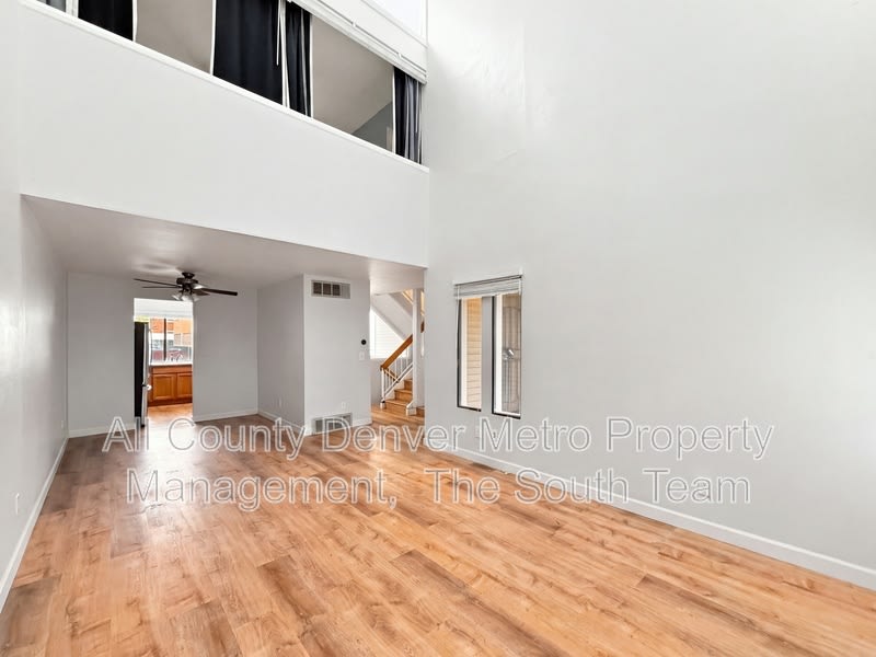 1050 S Monaco St Pkwy – photo 3