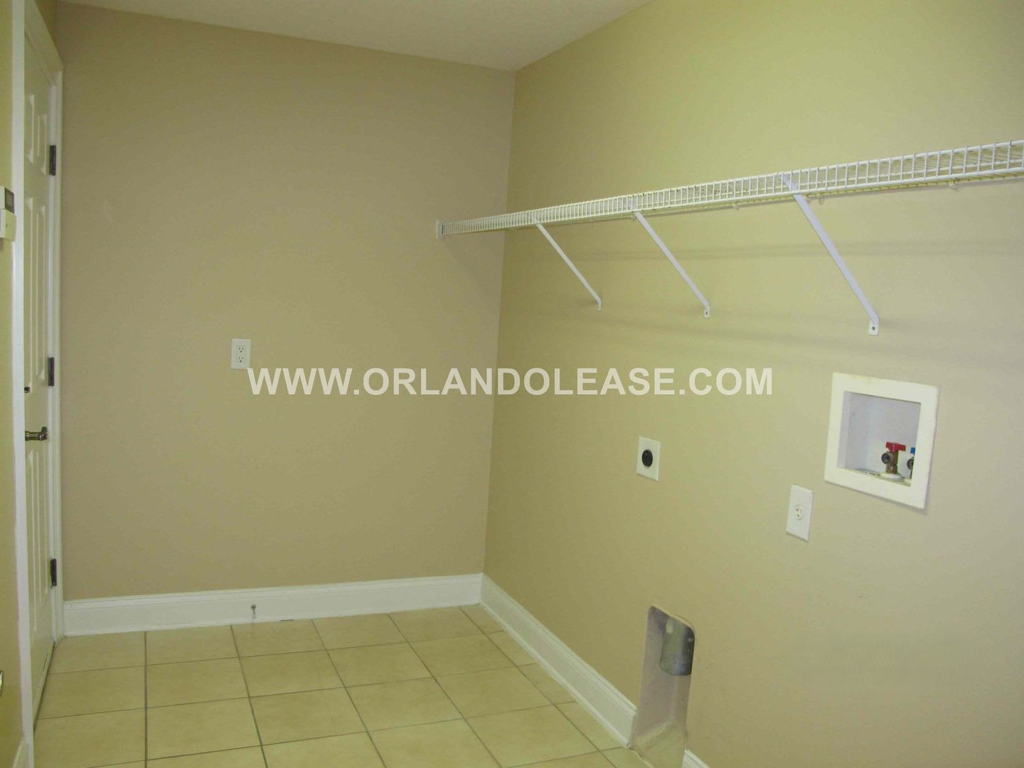 Spacious 4 Bed / 3.5 Bath Home in Gated Toscana – photo 5