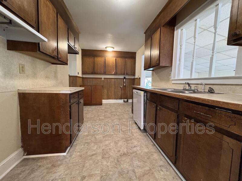 634 N Kelly Street – photo 4