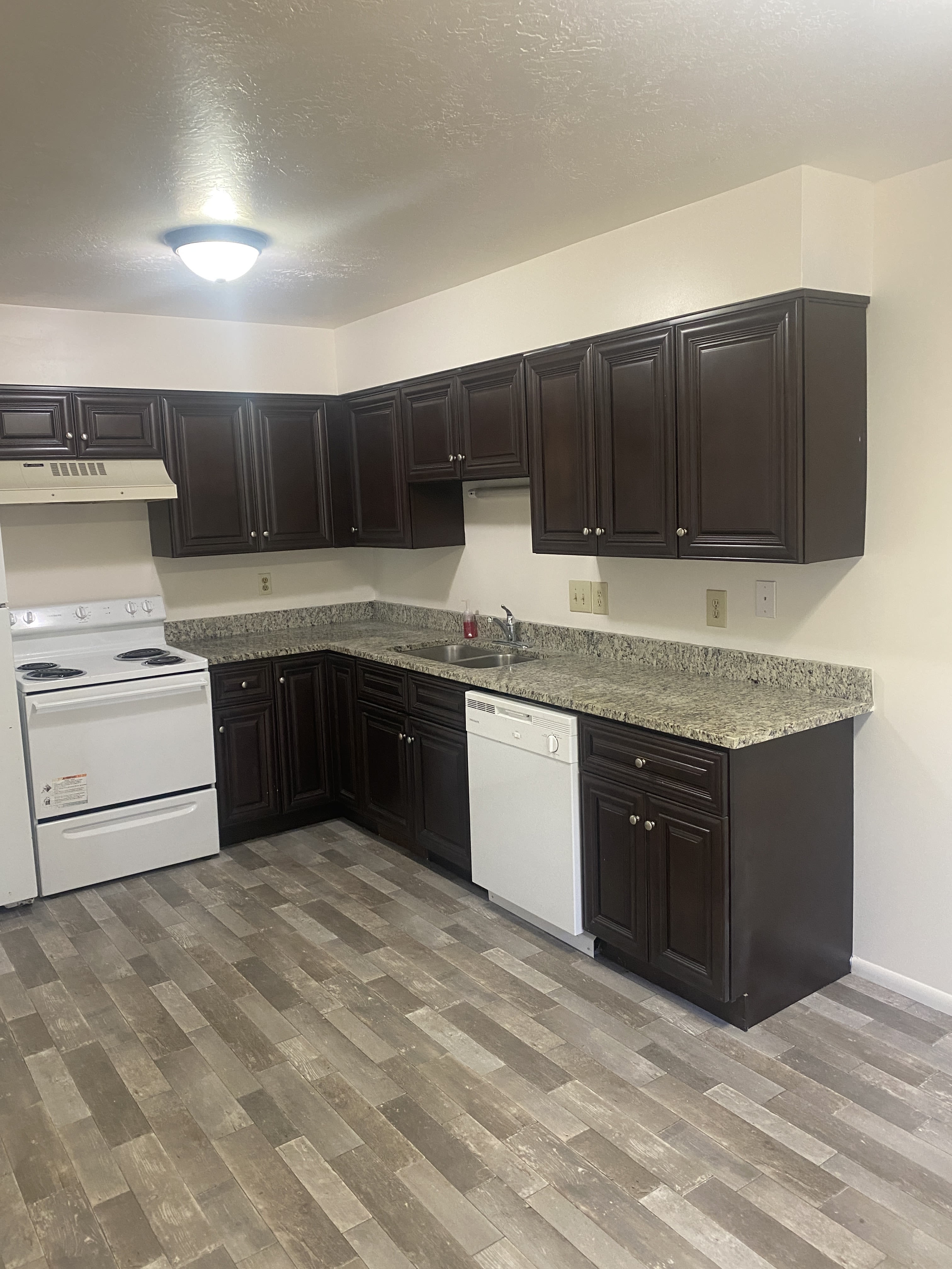 445 East 800 North Street – photo 5