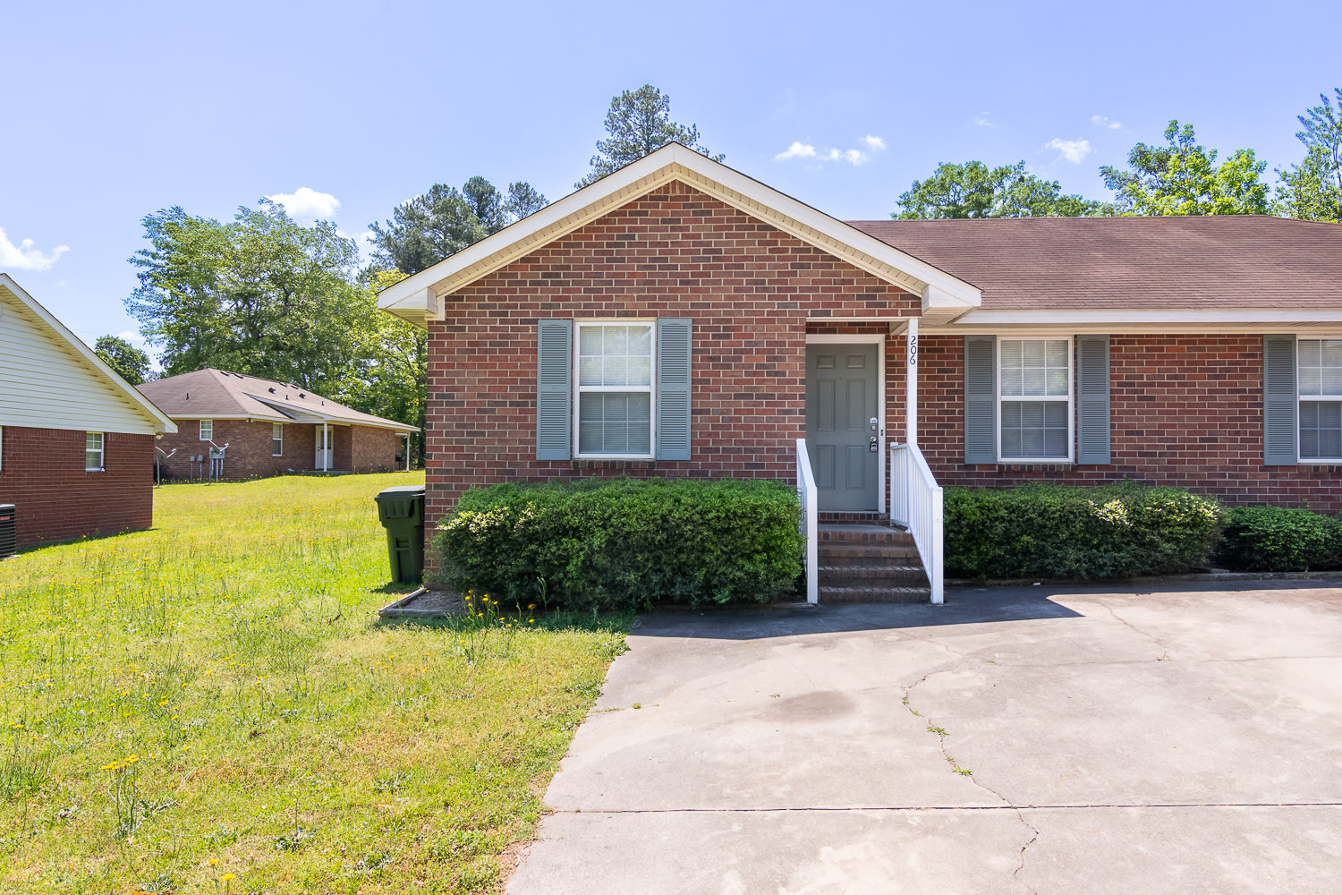 206 6th Avenue – photo 1
