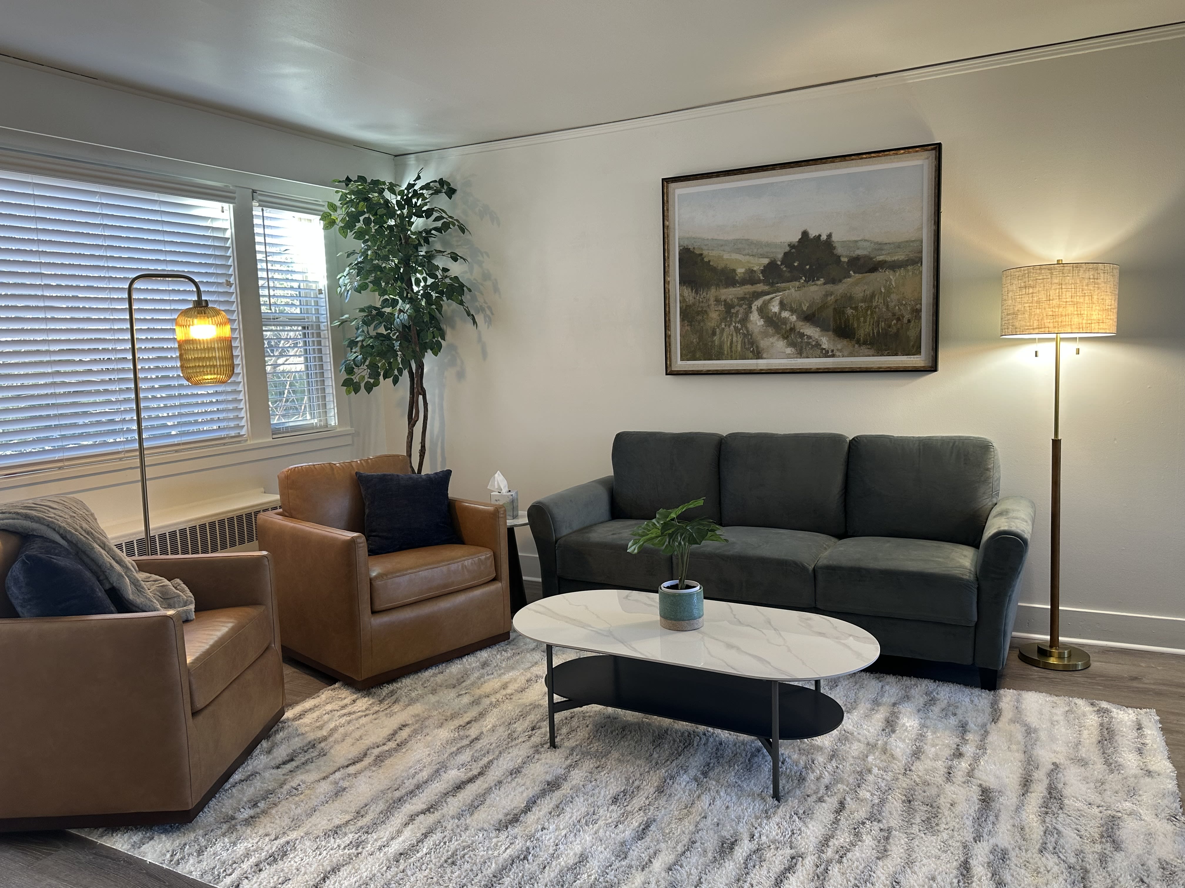 2010 42nd St – photo 2