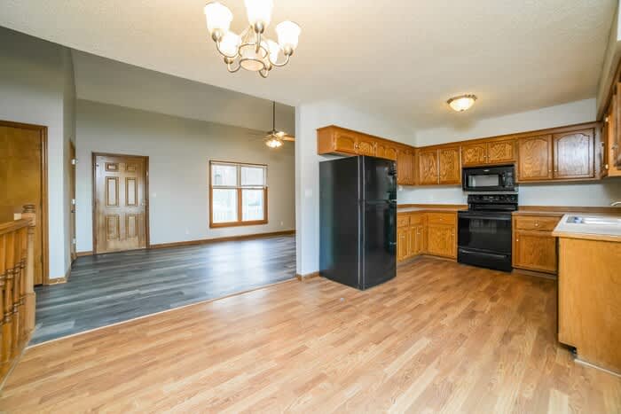 505 East 10Th Street – photo 4