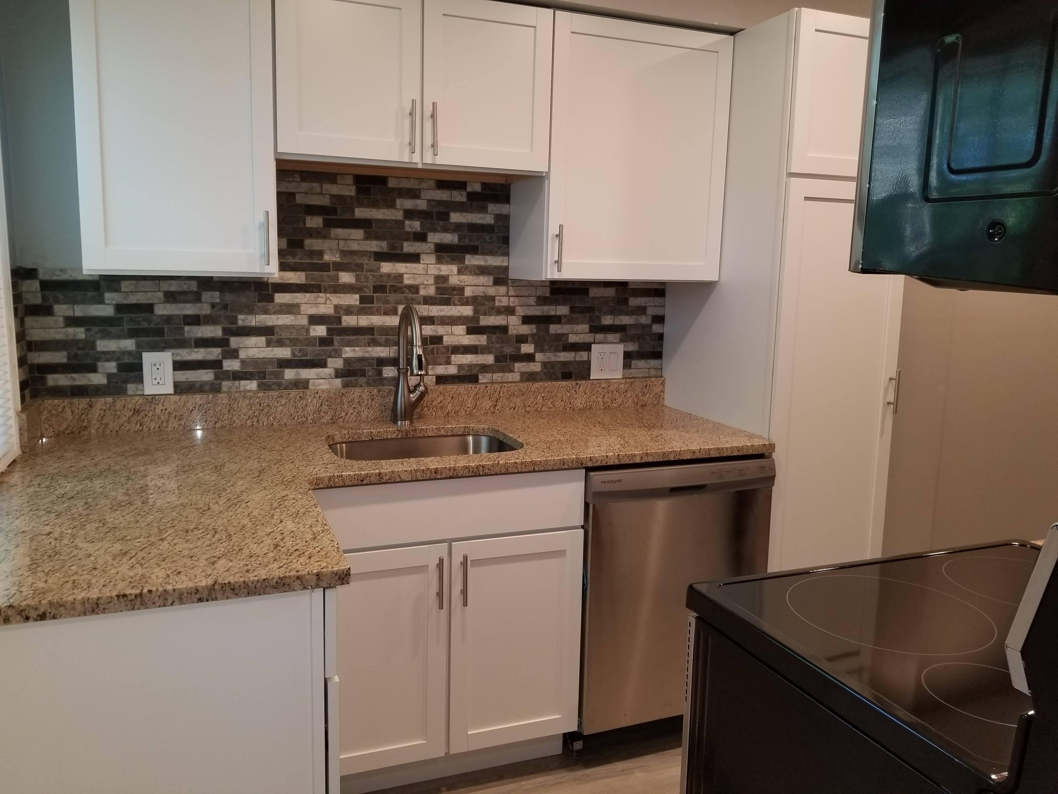 1511 W Farnum Ave – photo 3