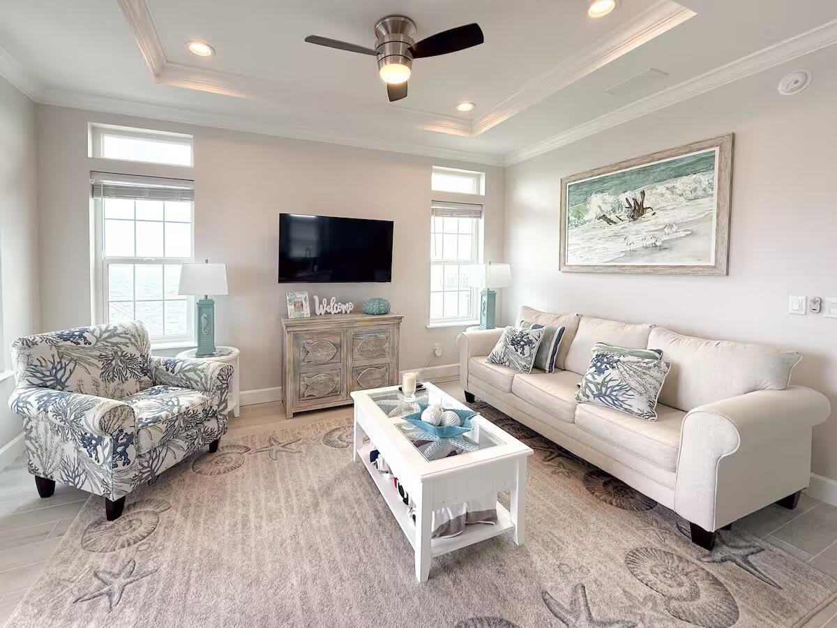 453 NE Indian River Drive – photo 5