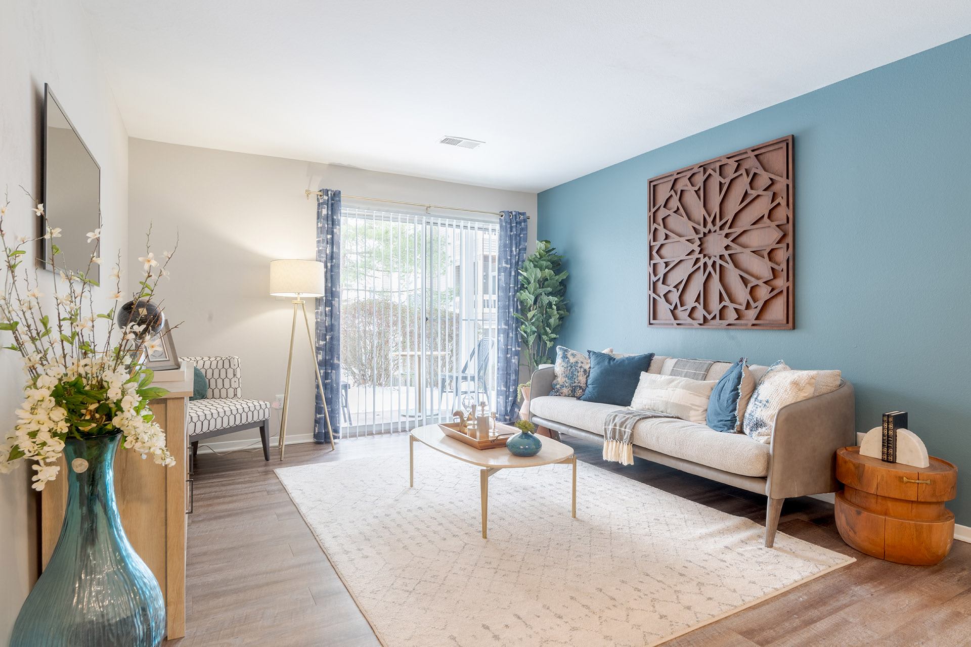 Saddle Ridge Apartments – photo 4