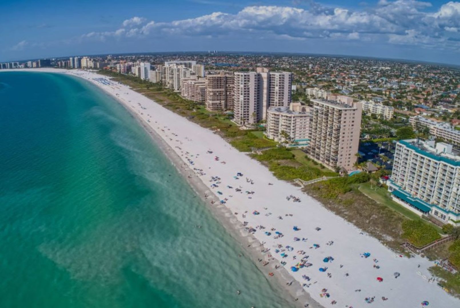 Private Pool Home In The Heart Of Naples Furnished 3 Bedroom 2 Full Bath Pet Friendly Ready For A Long Term Tenant – photo 5