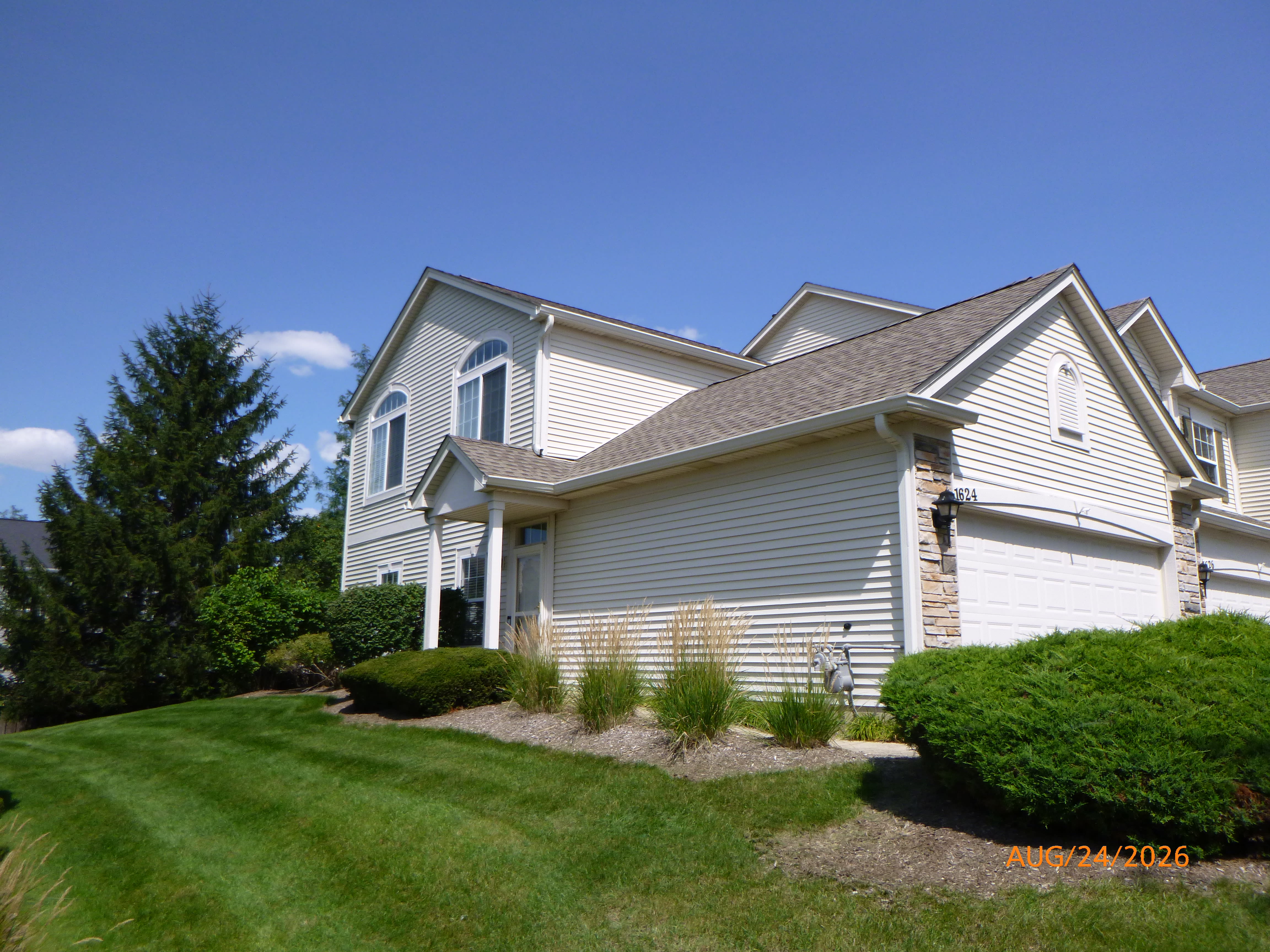1624 Fredericksburg Ln – photo 3