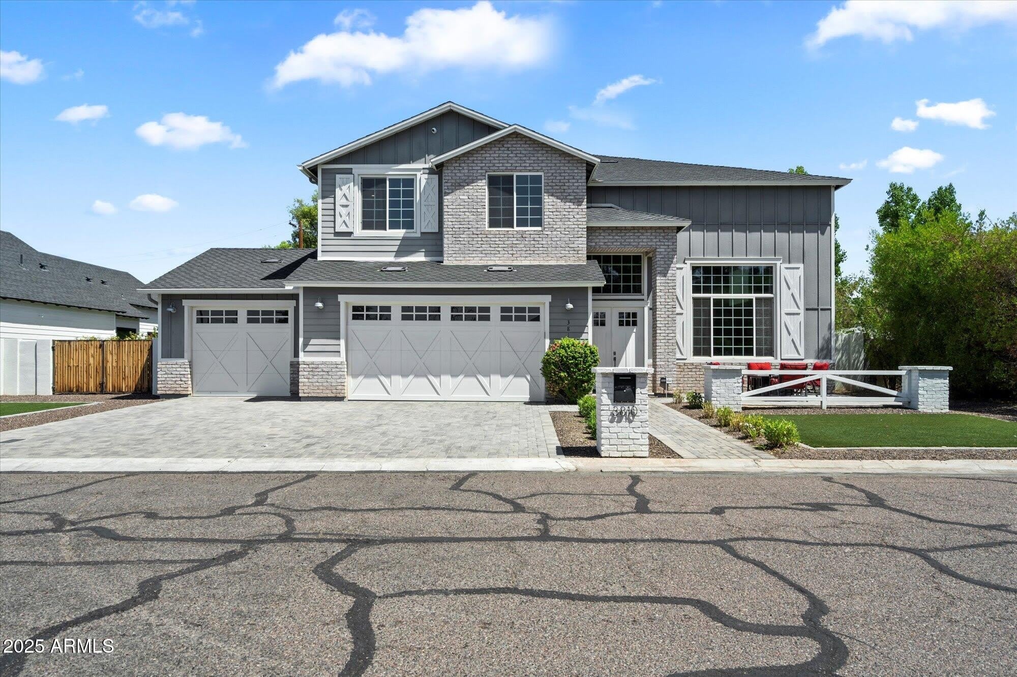 3810 E Devonshire Avenue – photo 1