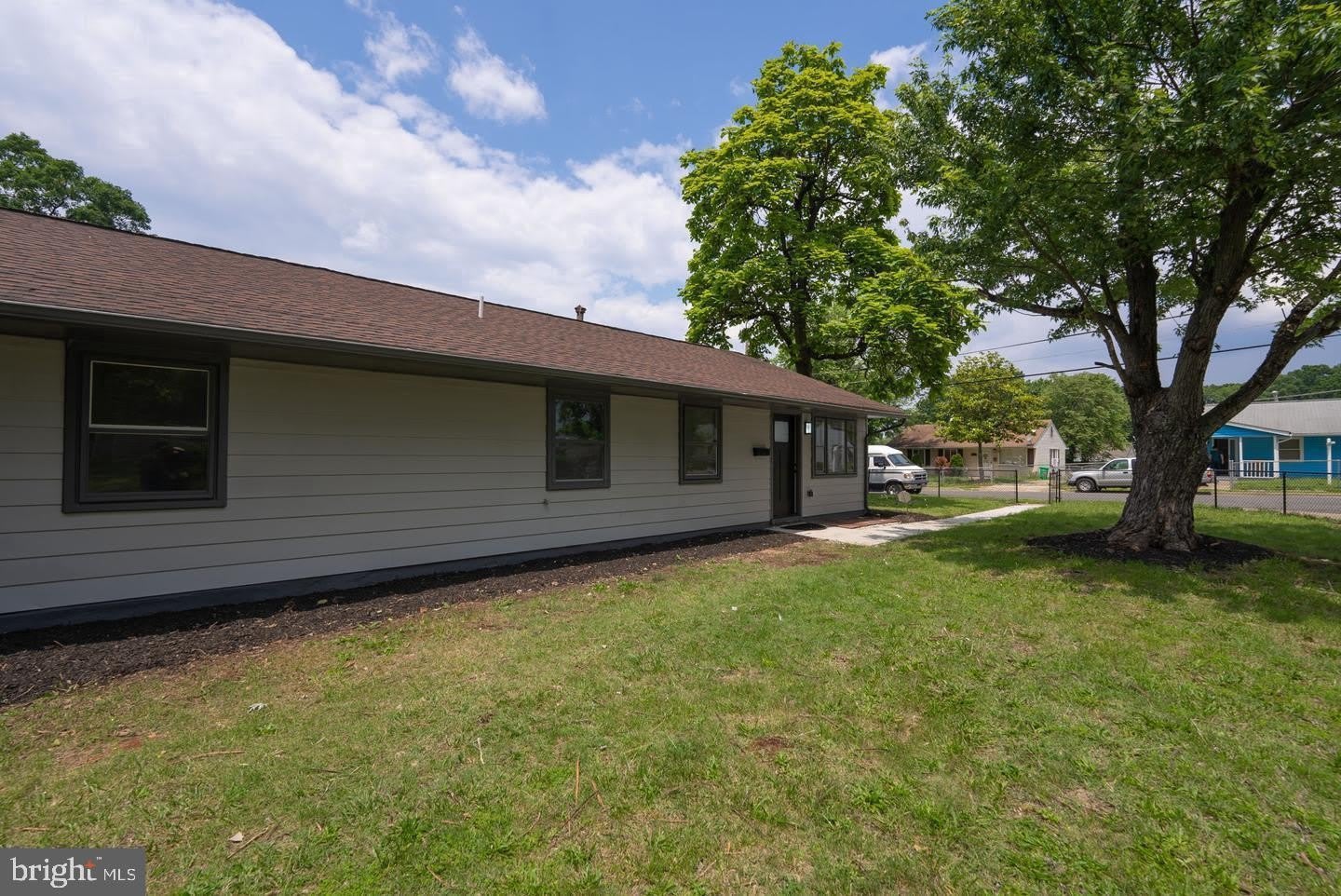 1125 DEVONSHIRE Drive – photo 3