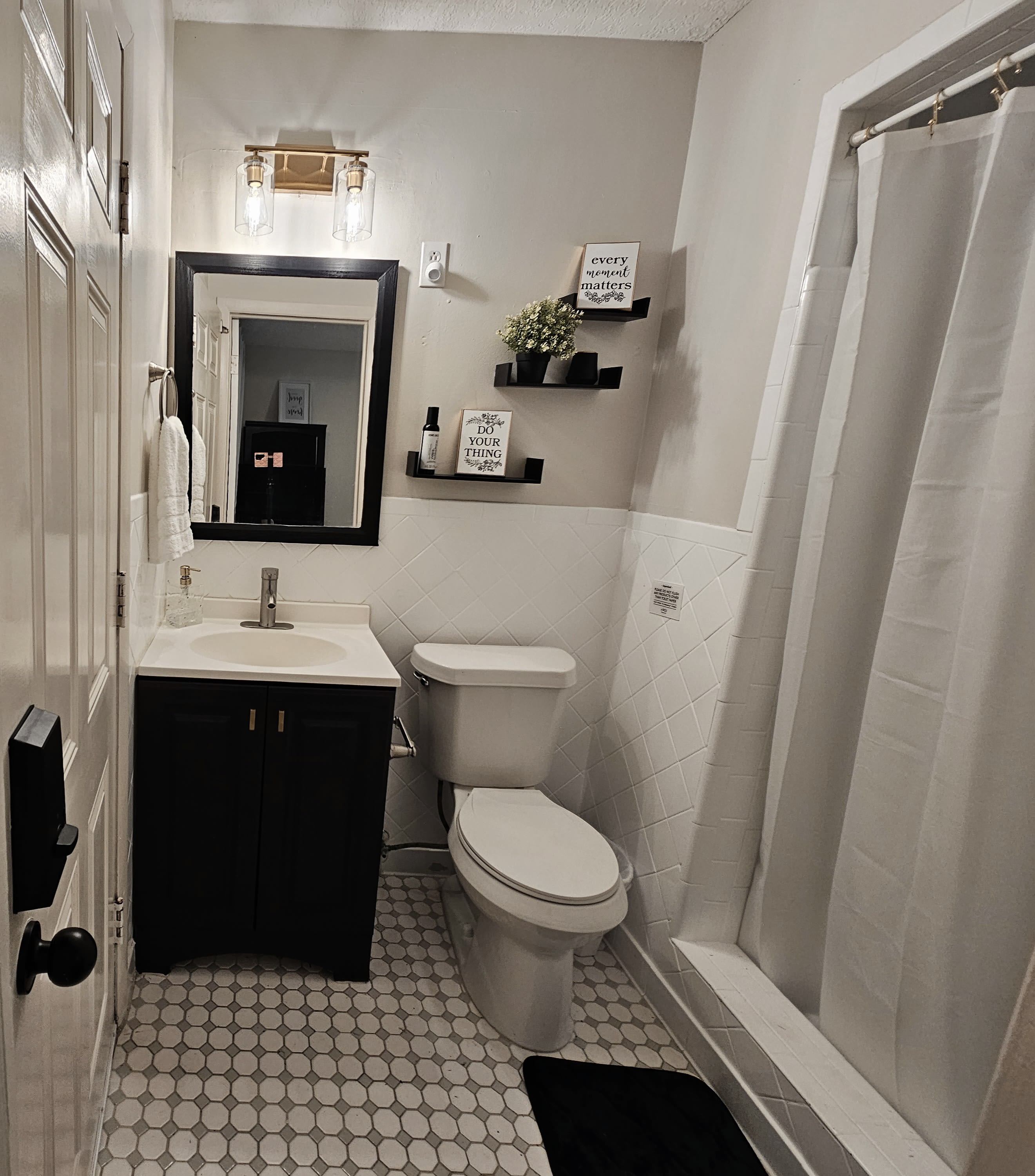 4220 Lane Avenue South – photo 1