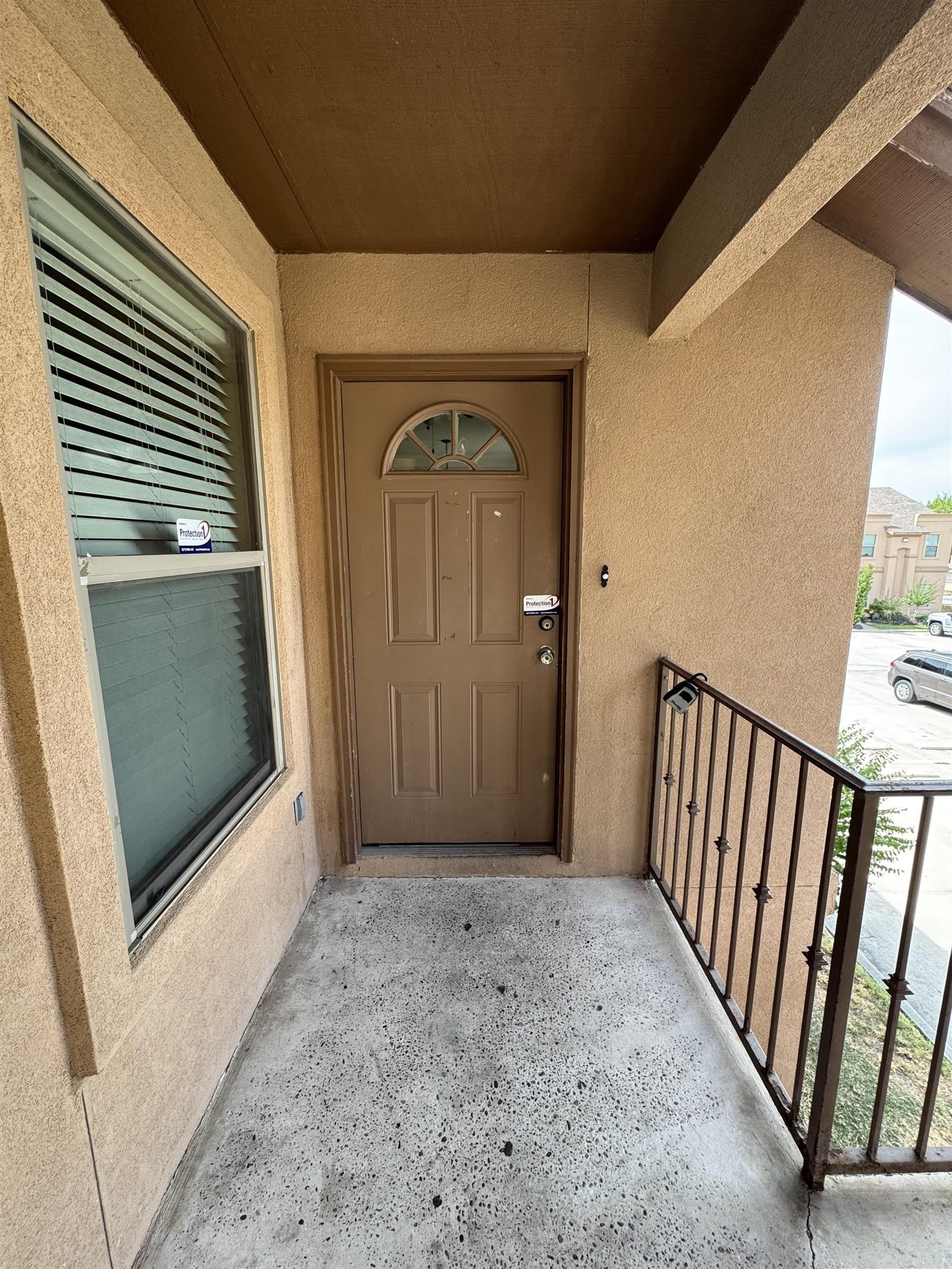 9809 Sterling St. – photo 4