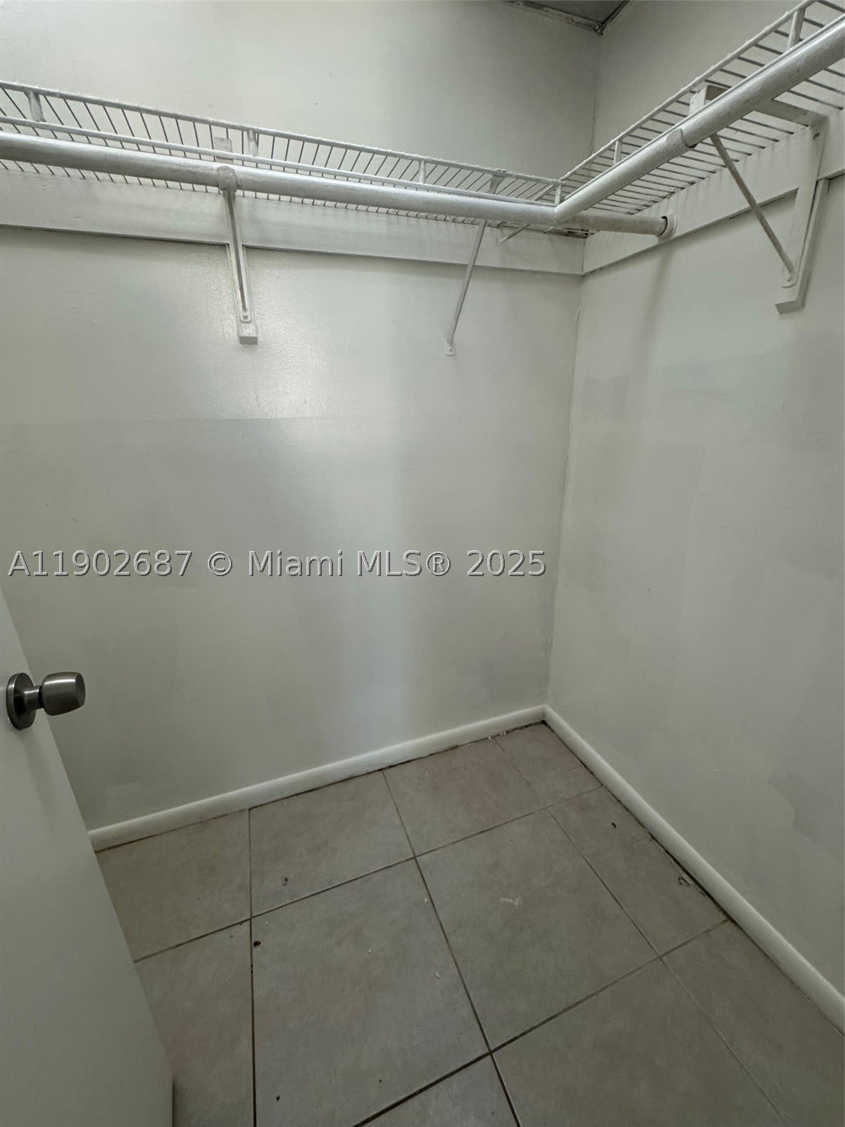 1503 NW 207th St – photo 2