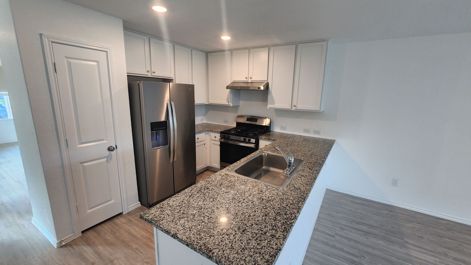Paloma /Converse Tx- For Rent 2815 Charpak Dr Converse, TX 78109 – photo 3