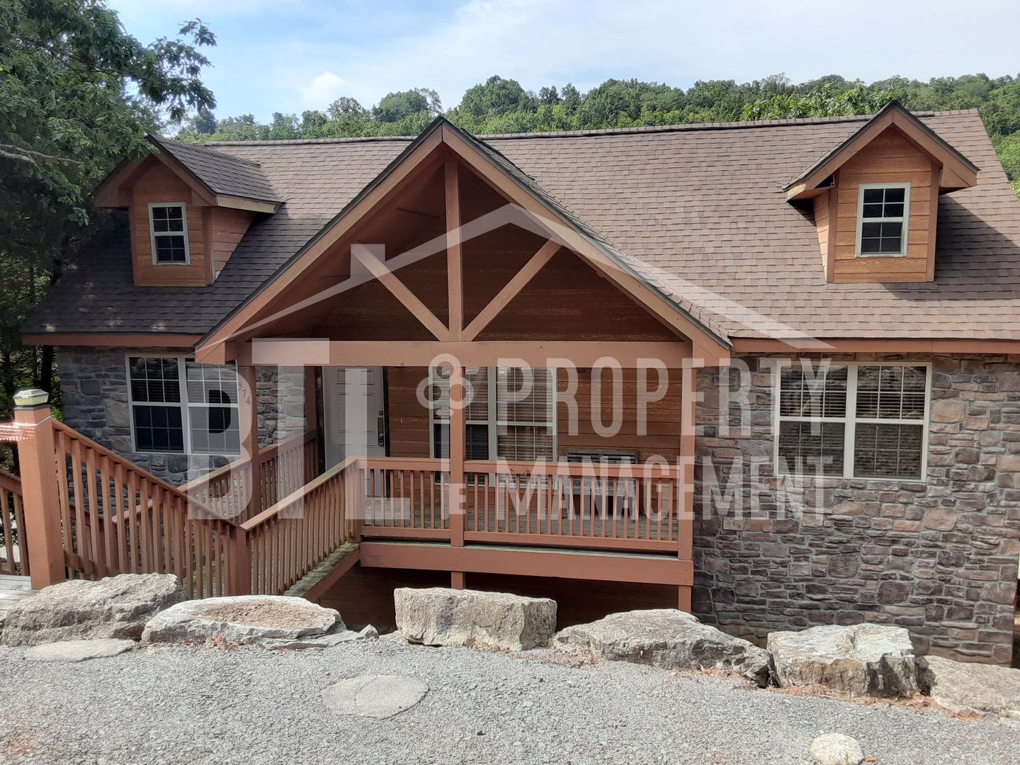 Gorgeous Lodge In Gated Community – photo 1