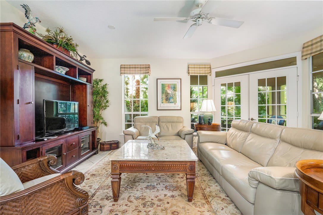 1385 Winding Oaks Circle W – photo 4