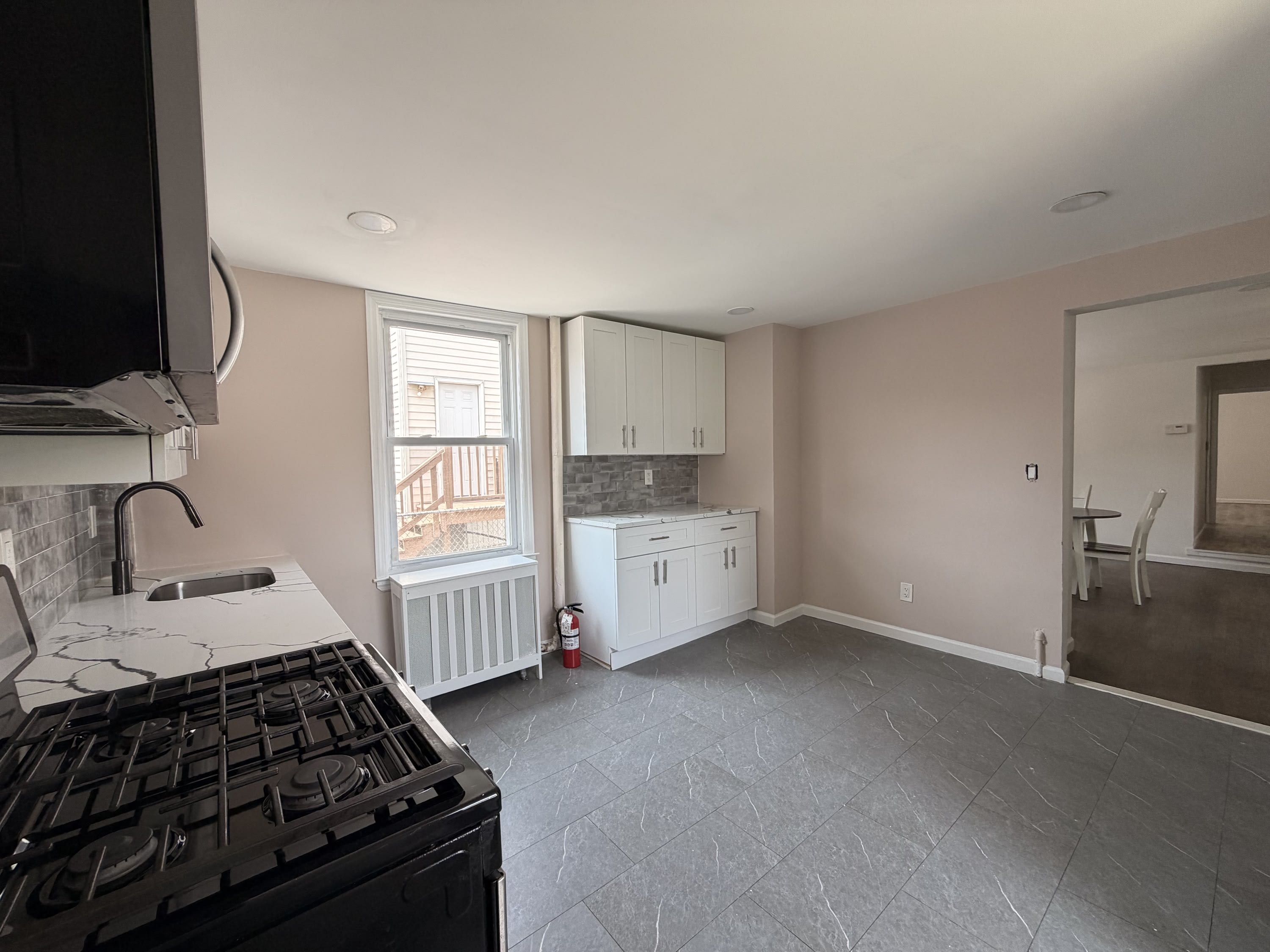 29 W. Somerset St – photo 3