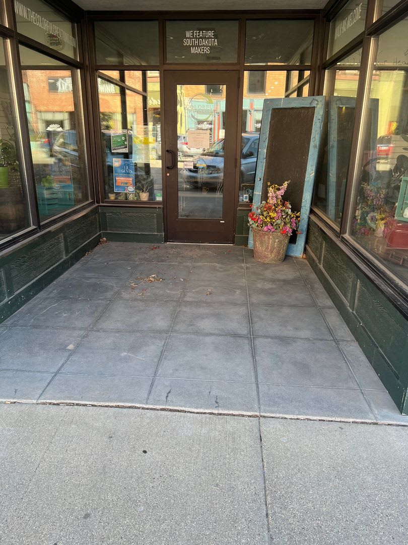 207 S Main St – photo 4
