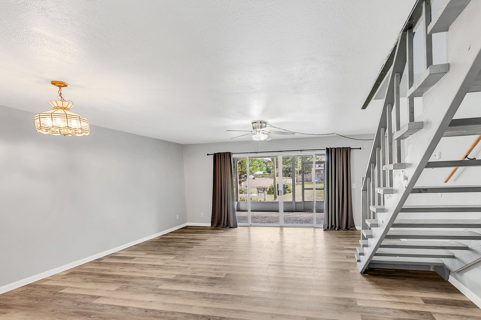 2/1.5 Unit for Rent in Titusville – photo 4