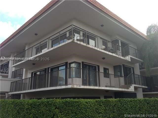 4730 SW 62nd Way – photo 1