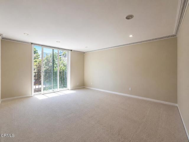 352 South Orange Grove Boulevard – photo 1