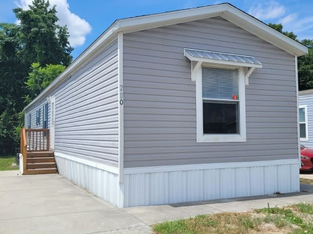 200 Ashville St – photo 4