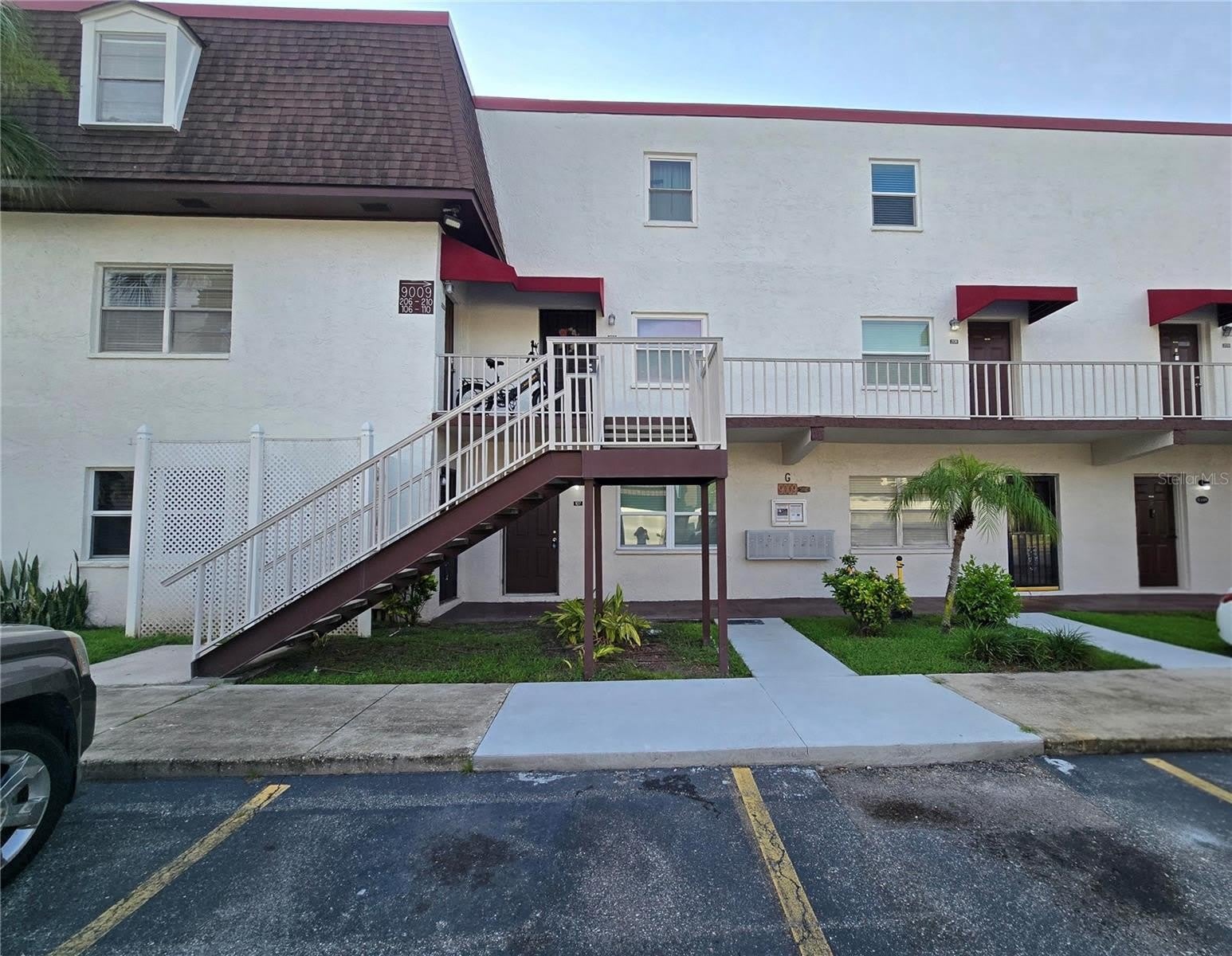 9009 TUDOR Drive – photo 1