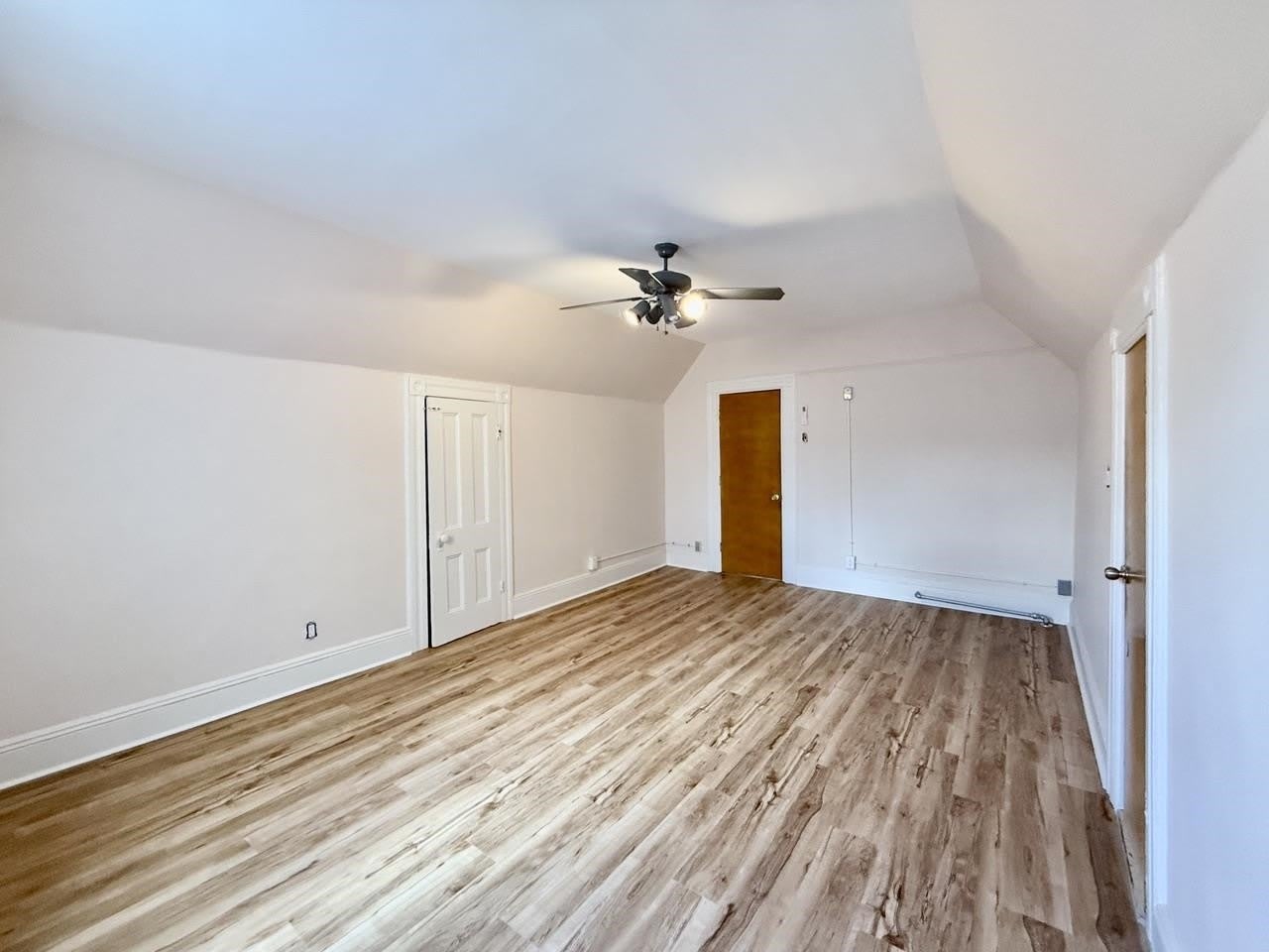 347 Avenue C – photo 2