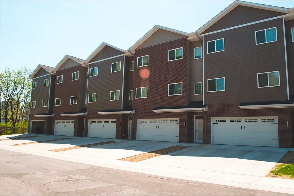 412 Wall St – photo 1