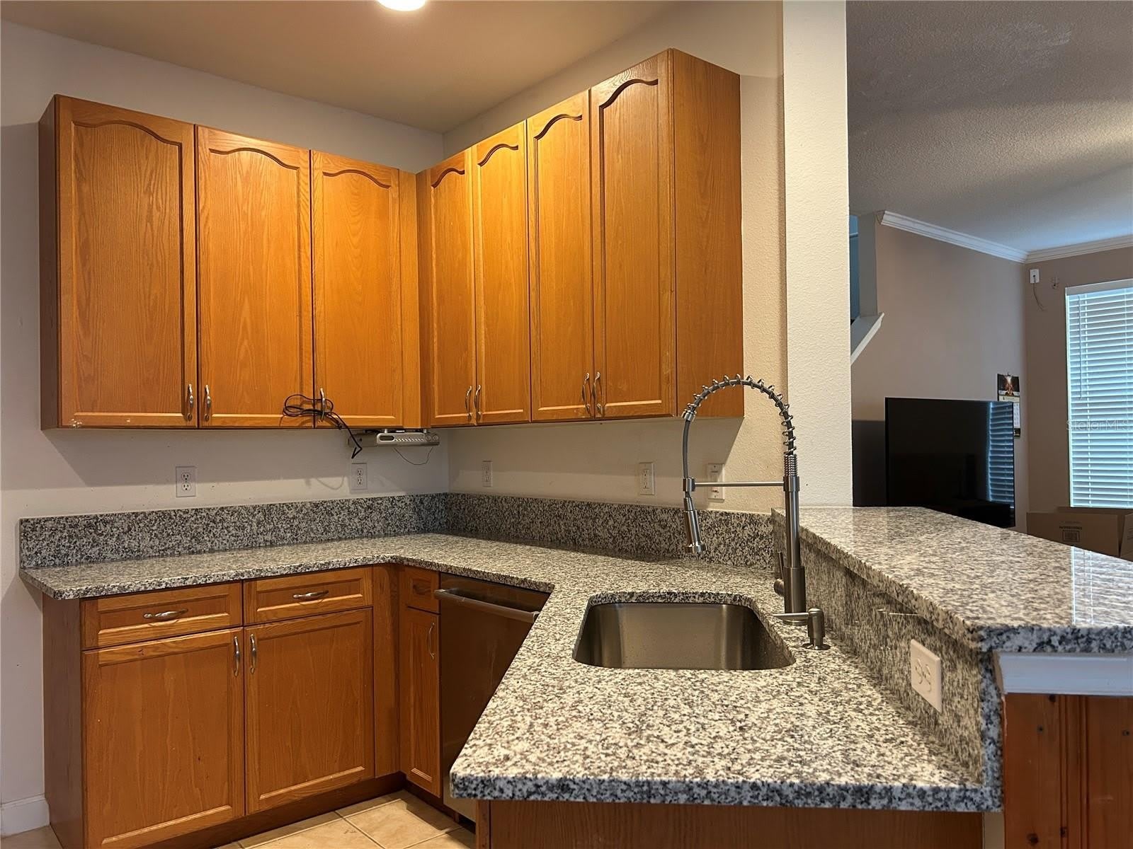 2549 TWAIN Drive – photo 3
