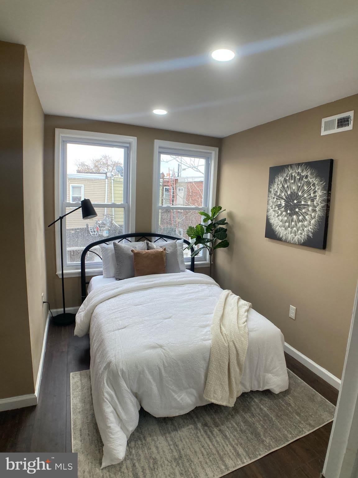 2060 E ORLEANS Street – photo 2