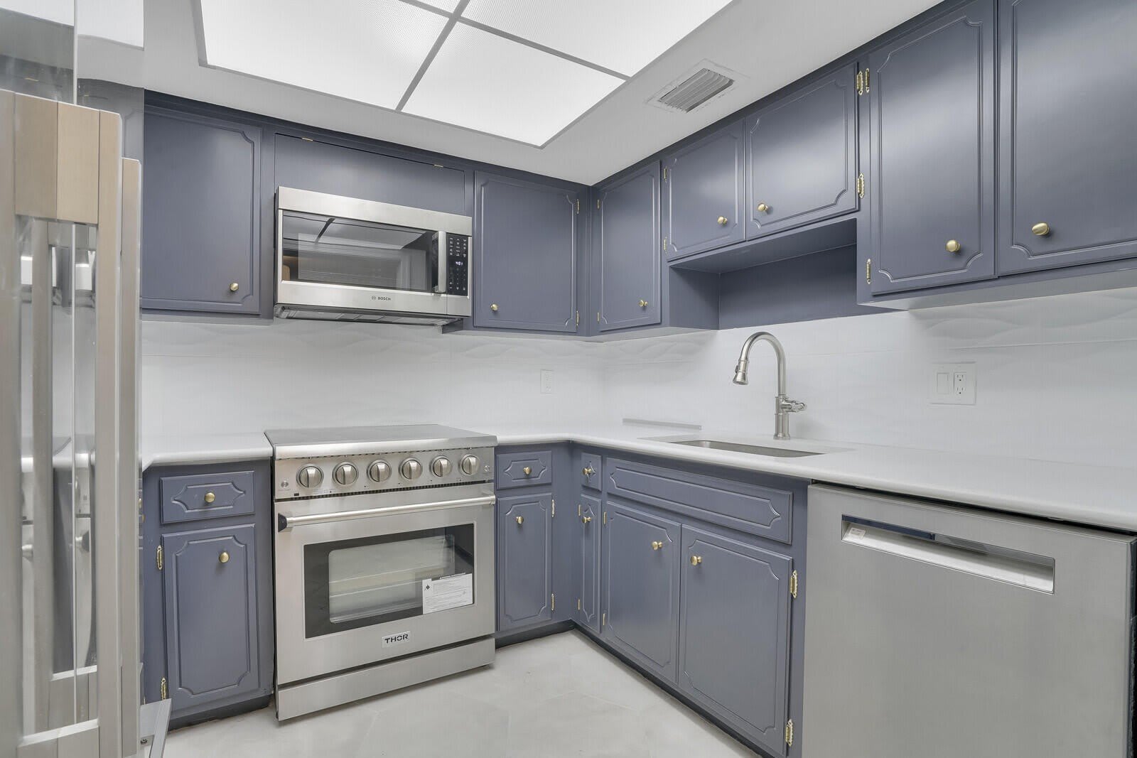 315 Venetian Drive – photo 2