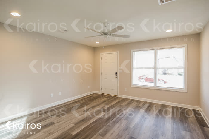 1366 Maxwell Circle – photo 5
