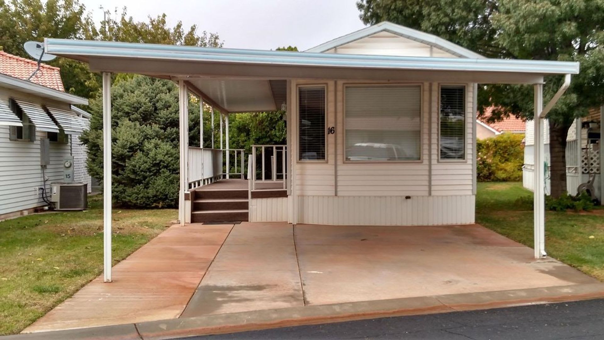 Cozy Home In The Kings Row Estates 55 Community – photo 2