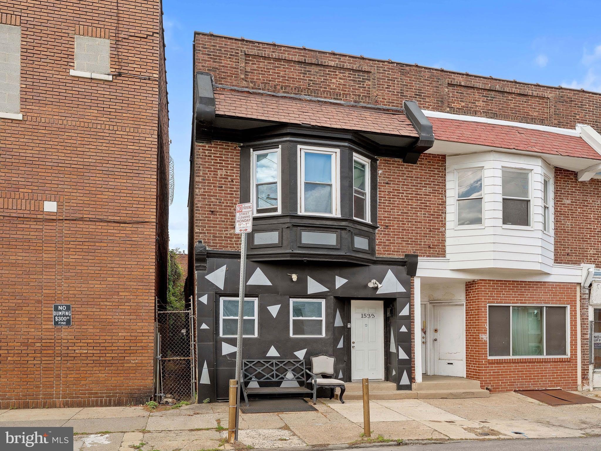 1533 W Courtland Street – photo 2