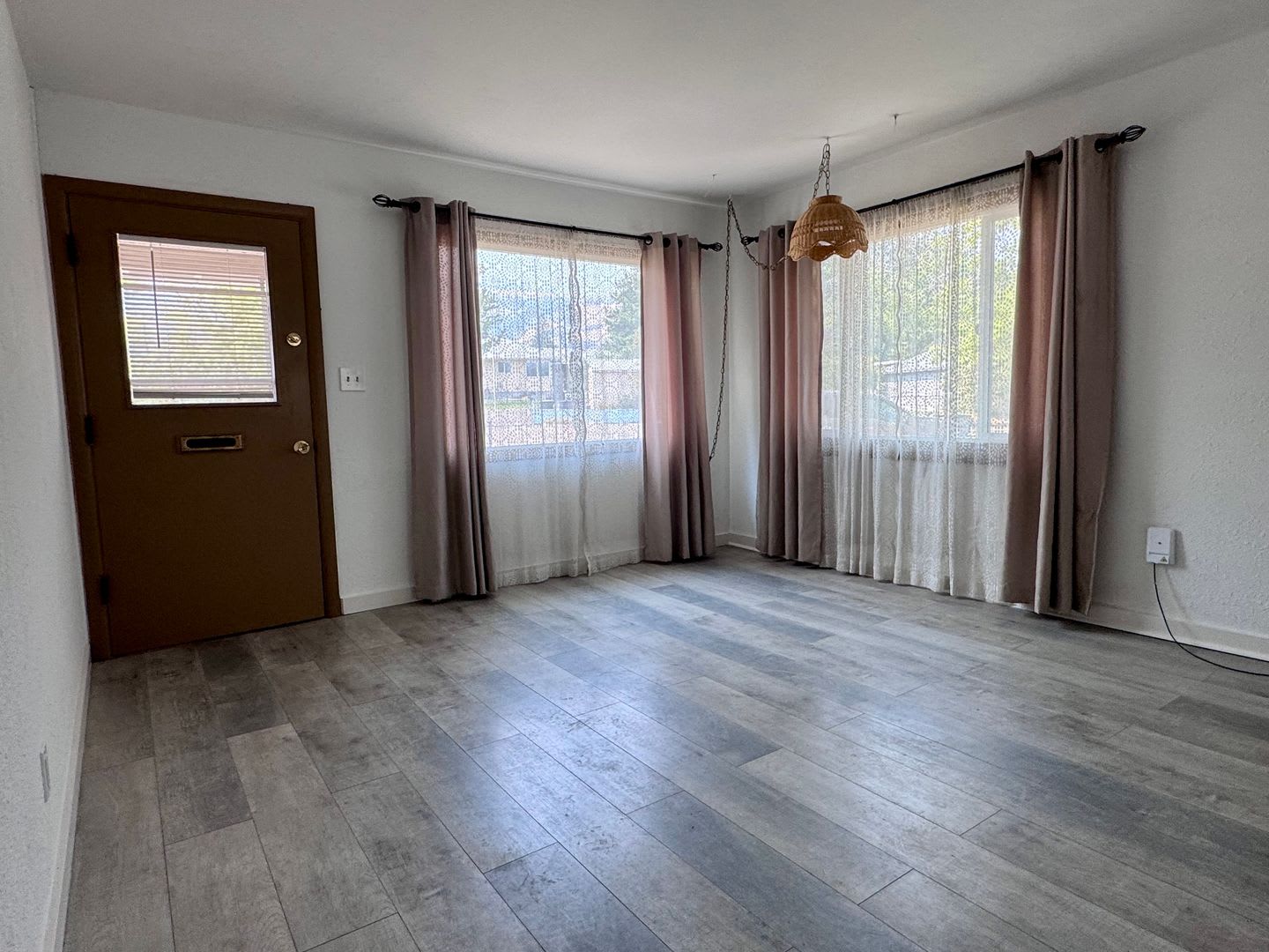 1101 F Ave – photo 5