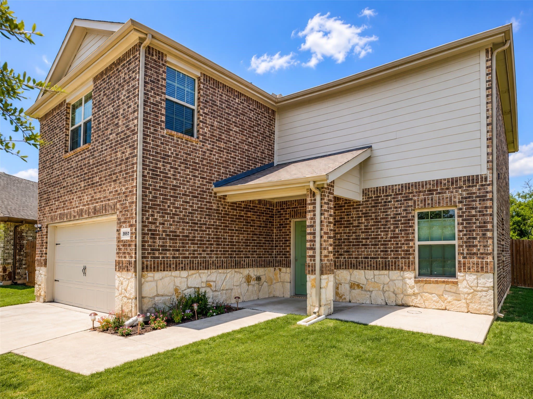 3387 Everly Drive – photo 2