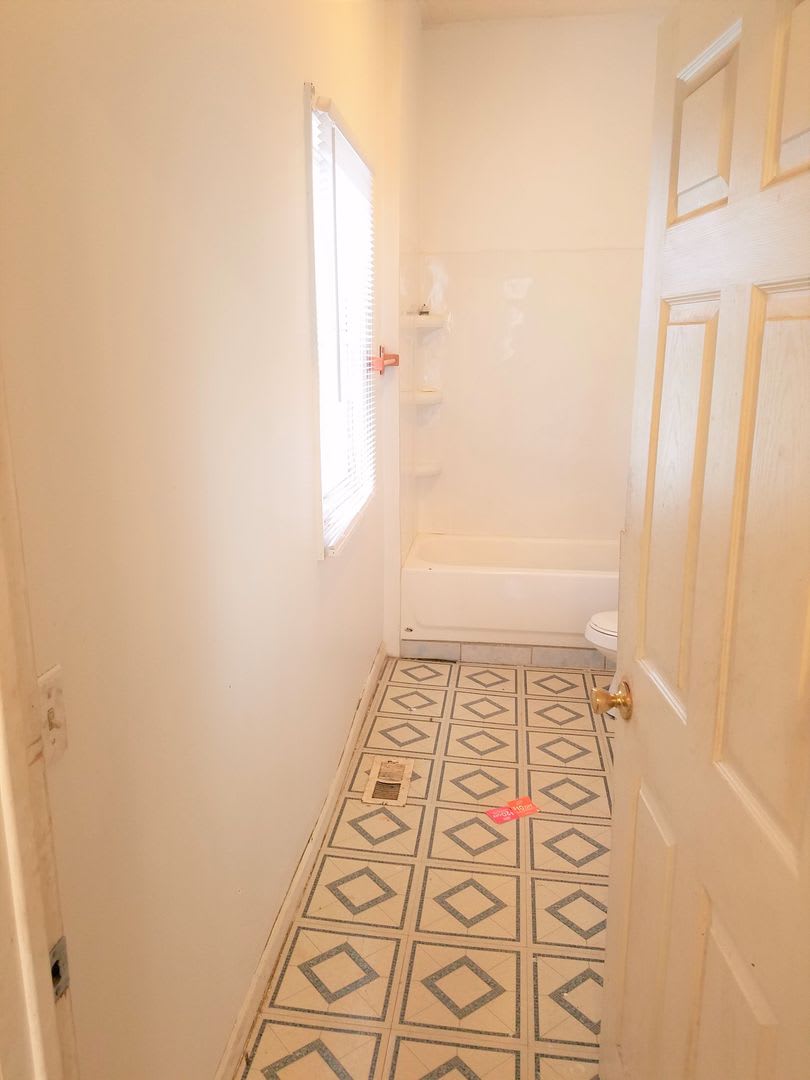 Spacious 3 bedroom home on Indy's west side! – photo 4