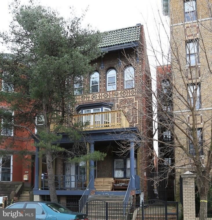 1424 HARVARD Street NW – photo 1