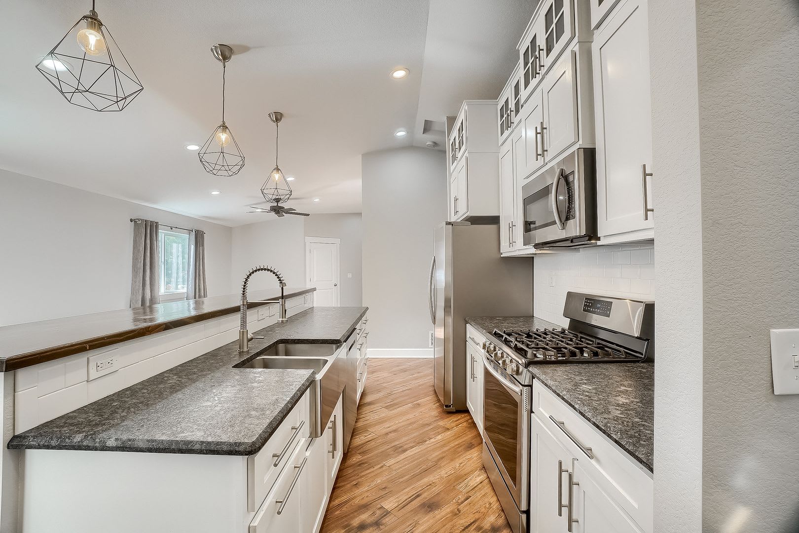 Modern Mountain Living in the Heart of Woodland Park 4BD & 2BA – photo 5