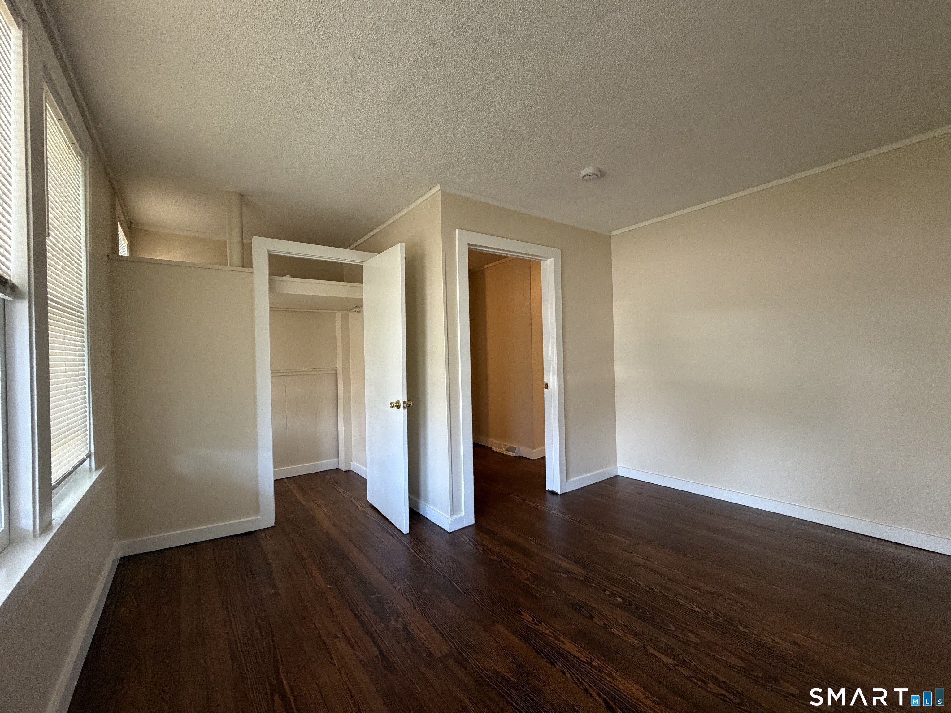 37-41 Jackson Avenue – photo 4