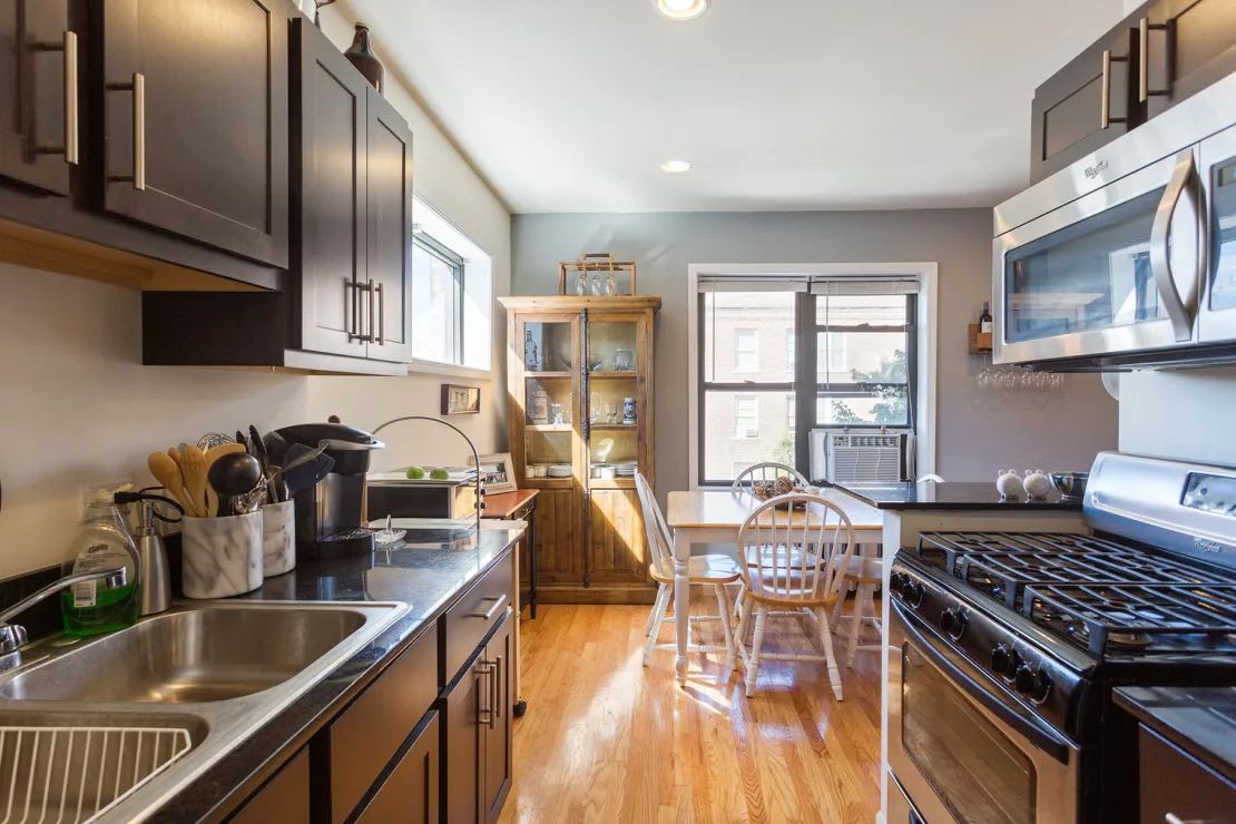 1901 West Wilson Avenue – photo 4