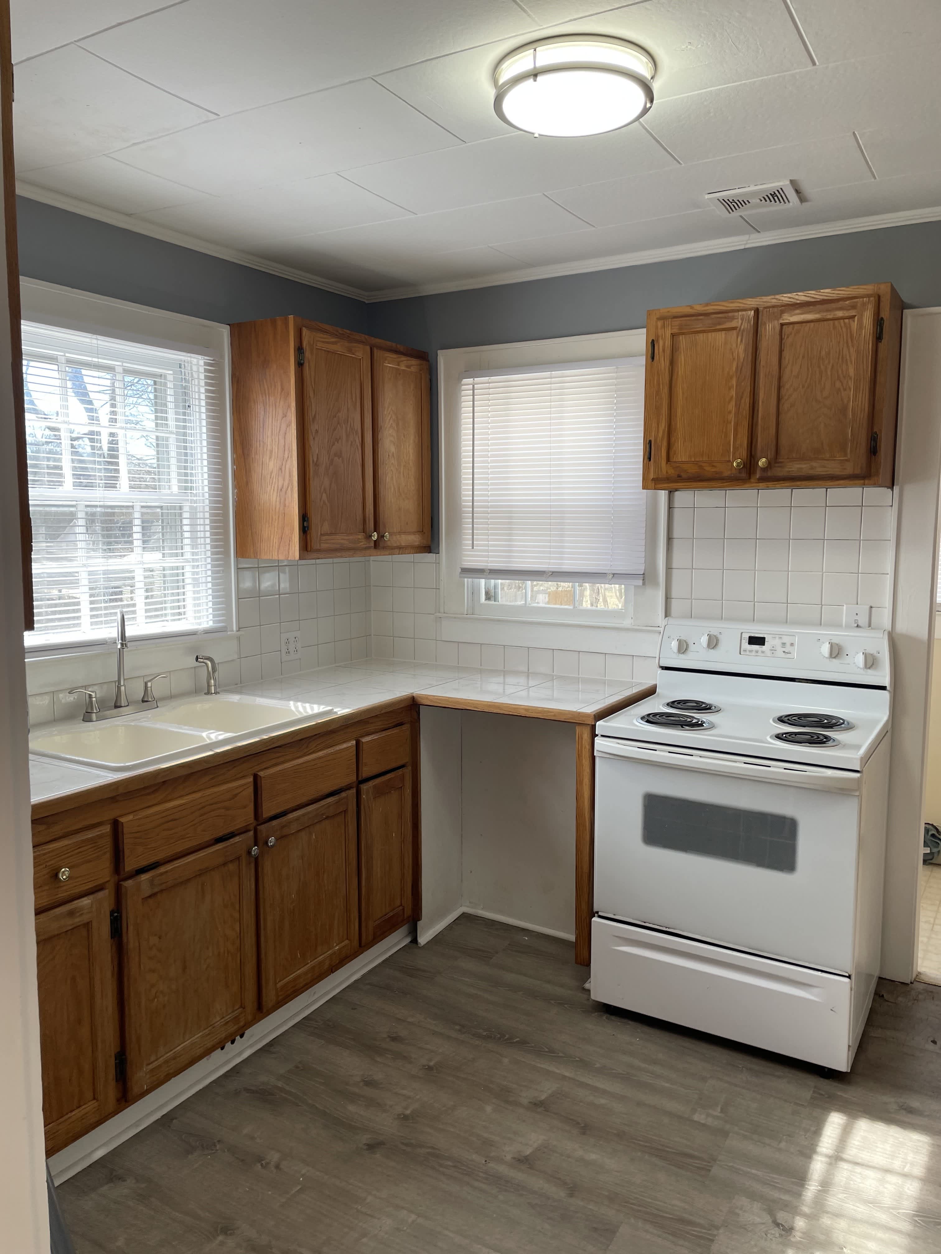 314 Spence St – photo 2